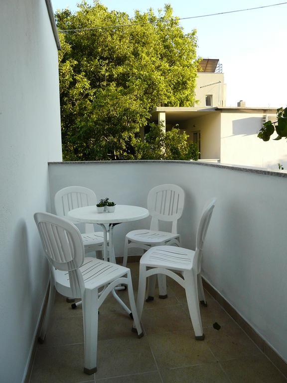 Apartment Luna Drvenik  Habitación foto
