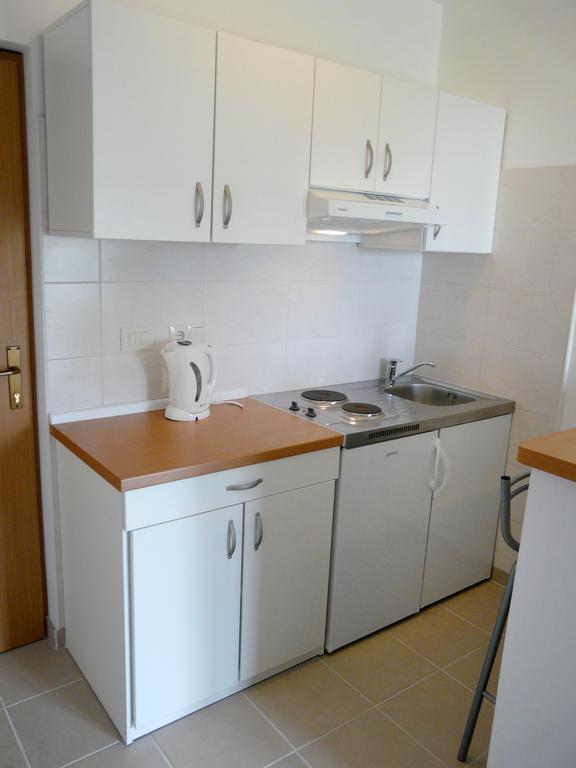 Apartment Luna Drvenik  Habitación foto